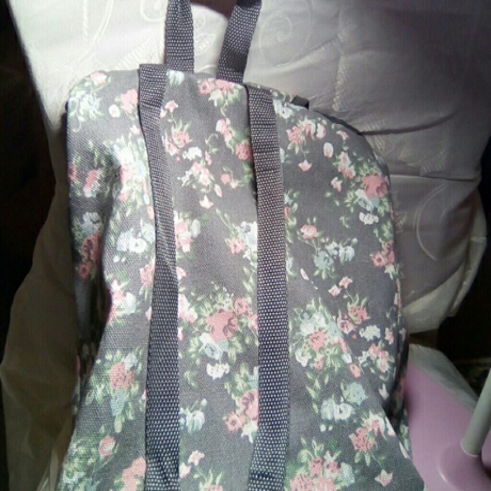 Backpack - Picture 2 of 3